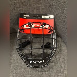 CCM FM580 Hockey Facemask Cage Senior Medium Black New with Hardware